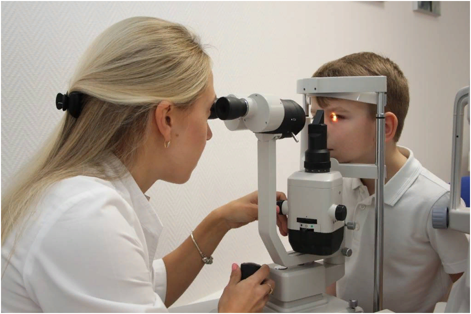 Биомикроскопия переднего отрезка глаза с помощью щелевой лампы